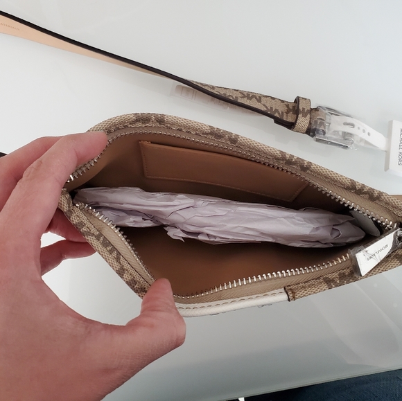 Michael Kors Belt Bag - Picture 2 of 3